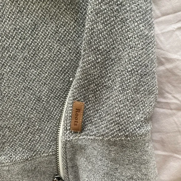 Roots Sweater - Picture 3 of 3